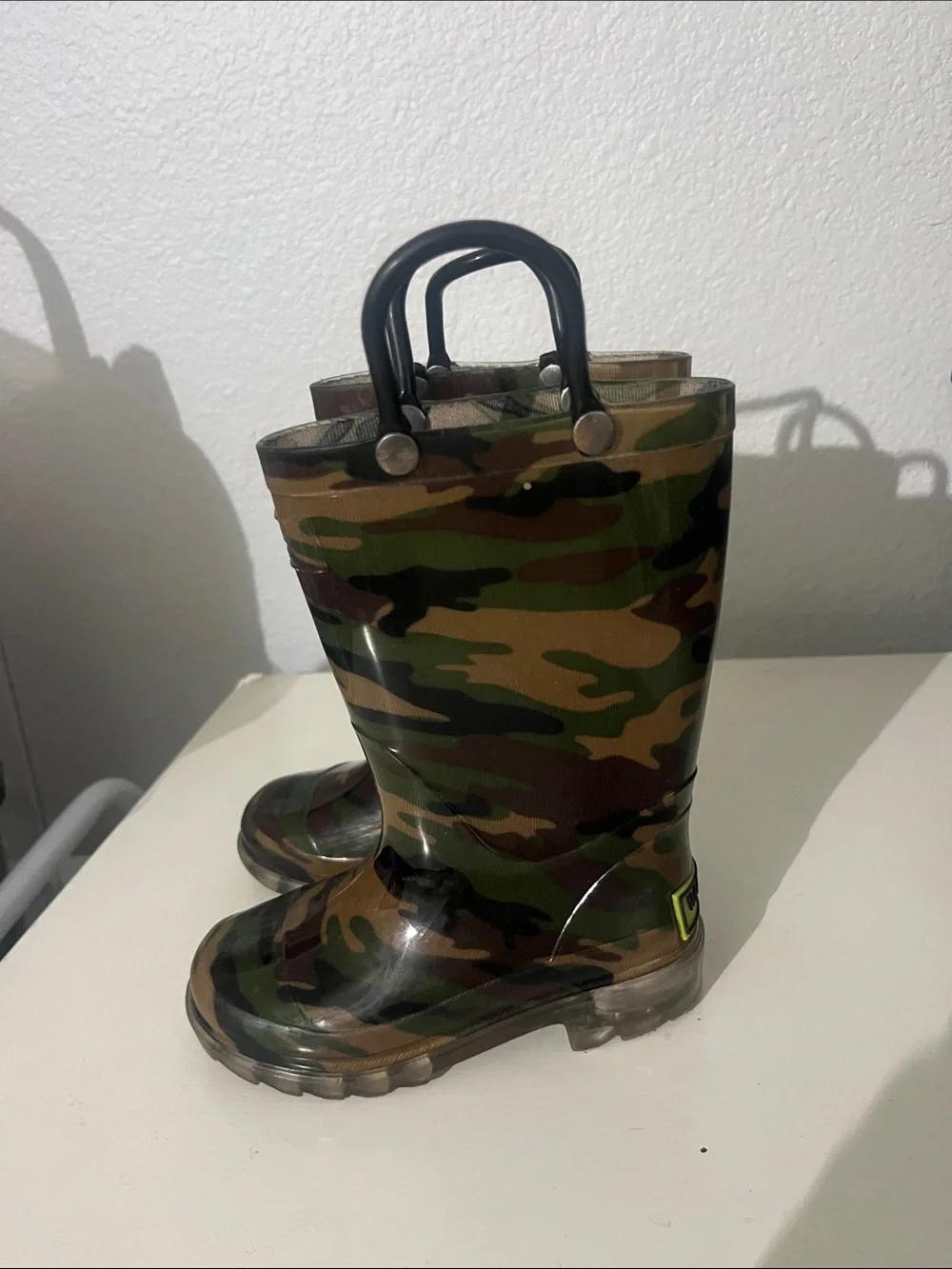 Western Chief Kid’s Boy’s Girl’s Light Up Camouflage Rain Boots Size 7